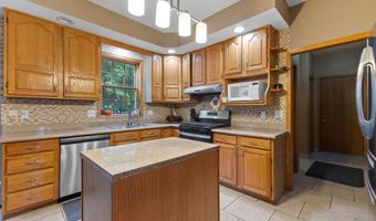 2400 Ridgetop Cir, Ames, IA 50014