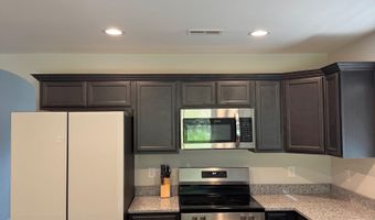 711 Burbrook Ln, Boiling Springs, SC 29316