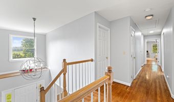489 Hoyt St, Darien, CT 06820