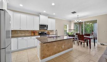 6659 CURRENT Dr, Apollo Beach, FL 33572