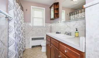 287 Hull St, Bristol, CT 06010