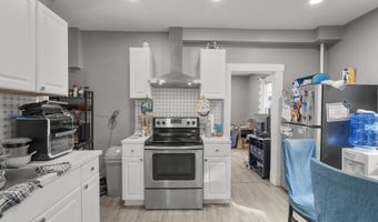 15 New Ln, Cromwell, CT 06416