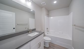 5600 Trueman St E, Chubbuck, ID 83202