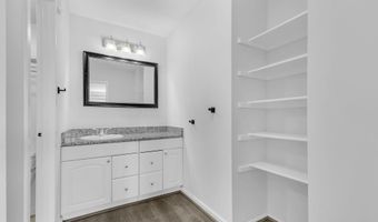 1225 MARTHA CUSTIS Dr 914, Alexandria, VA 22302
