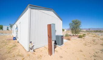10747 S Paradise Trails Rd, Yucca, AZ 86438