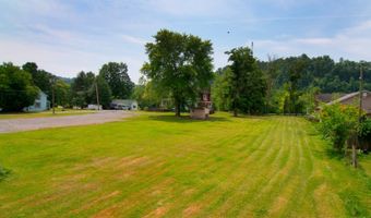101 Davis, Alderson, WV 24910
