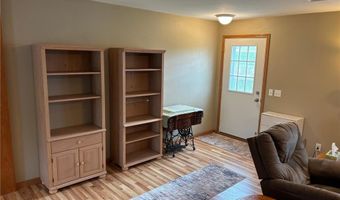 2200 Eunice Dr, Albert Lea, MN 56007