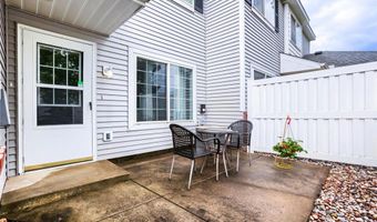 6452 158th St W, Apple Valley, MN 55124