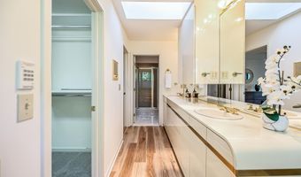 22 Haverhill Ct, Ann Arbor, MI 48105