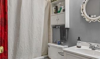 1005 N St, Barling, AR 72923