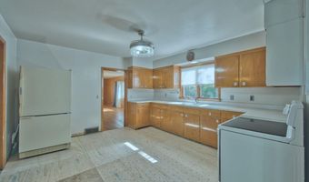 101 N Fayal Ave, Eveleth, MN 55734
