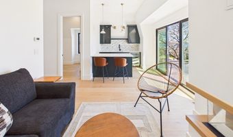 244 L St 2, Boston, MA 02127