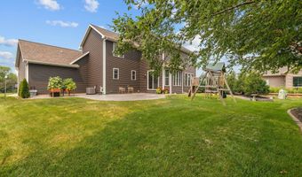 5644 N SUMMERLAND Dr, Appleton, WI 54913