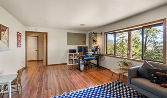 694 Timberlake Dr, Ashland, OR 97520