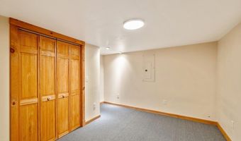 216 Wood Ln, Alburgh, VT 05440
