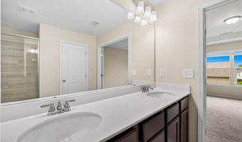 422 Auburn Crossing Dr, Auburn, GA 30011
