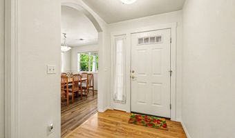 426 Parkside Dr, Ashland, OR 97520