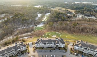 3 Longview Dr 305, Atkinson, NH 03811