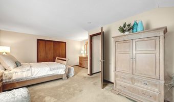 207 Diane Ln, Bristol, CT 06010