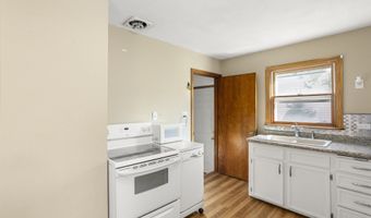 2103 N CLARK St, Appleton, WI 54911
