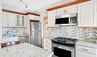 22 Hudson Pl 2, Cranston, RI 02905