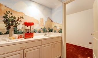 6820 Gunnison Dr, Anchorage, AK 99516