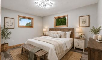 2416 Maplewood Dr, Asbury, IA 52002