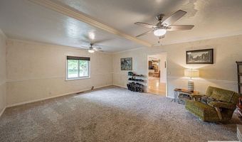 990 Hillview Dr, Blackfoot, ID 83221