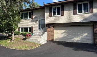 13941 Herald Ct, Apple Valley, MN 55124