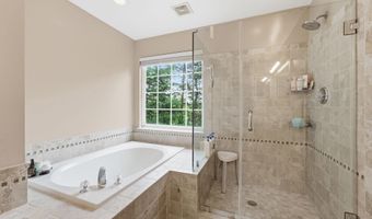 705 N ASHTON St, Alexandria, VA 22312