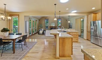 60826 Goldenwood Loop, Bend, OR 97702