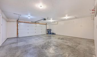 92 Chateau Blvd, Batesville, IN 47006