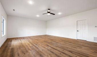 43 Strichen Ln, Bella Vista, AR 72715