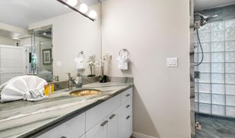 811 S Kihei Rd 2F, Kihei, HI 96753
