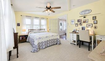 9 Ocean Ave, Amityville, NY 11701