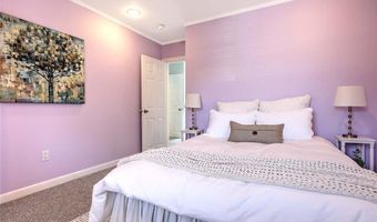 21 Carpenter Ave, Barrington, RI 02806