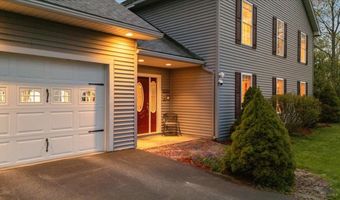 34 Goldsbury Woods Rd, Barre, VT 05641