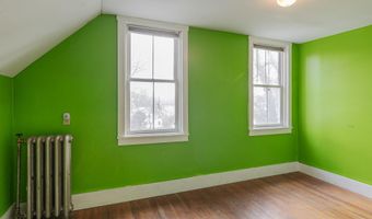 10 King St, Rockingham, VT 05101