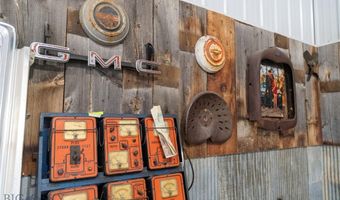 40 Big Timber Loop Rd, Big Timber, MT 59011
