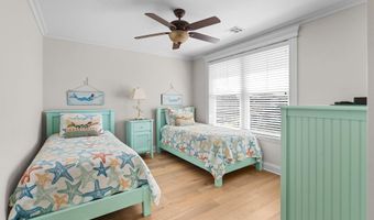 225 4th St, Beach Haven, NJ 08008