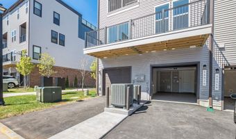 44514 WOLFHOUND Sq, Ashburn, VA 20147
