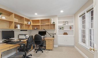 5 Mckinley Dr, Acton, MA 01720