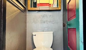 637 N Penn St, Allentown, PA 18102