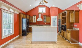 221 19th St SW, Altoona, IA 50009