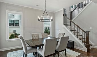 822 River Oaks Ln, Charlotte, NC 28226