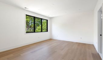 6921 GRANBY St, Bethesda, MD 20817