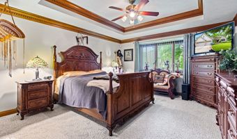 6980 White Oak Dr, Avon, IN 46123
