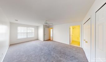 2795 S Knightsbridge Cir, Ann Arbor, MI 48105