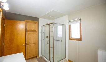 711 E Chubb St, Algona, IA 50511
