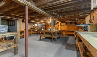 30 Middle Rd, East Greenwich, RI 02818